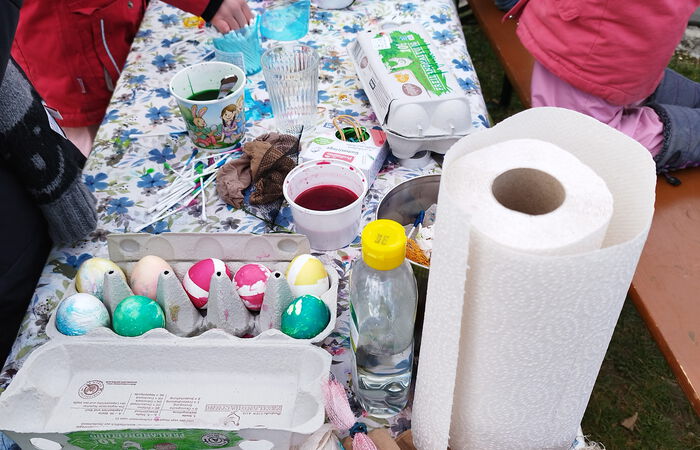 Osterprogramm: Eier bemalen